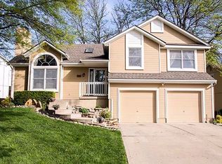 6294 W 157th St, Overland Park, KS 66223