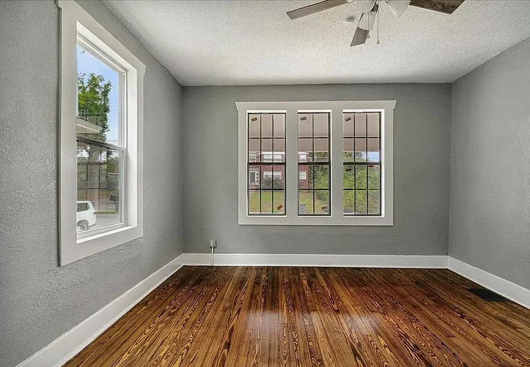 156 N Tucker St — Photo 18
