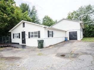 400 S Mountain St, Cherryville, NC 28021
