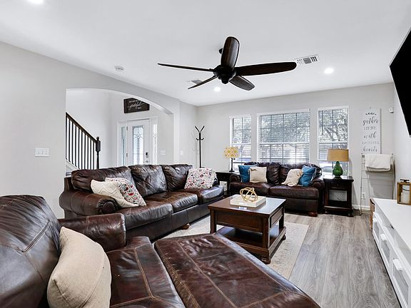 5th image of 15151 Kamary Ln