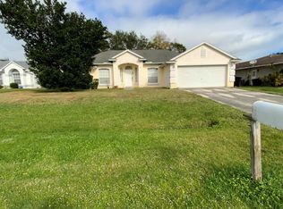 1157 SE Mendavia Ave, Port Saint Lucie, FL 34952