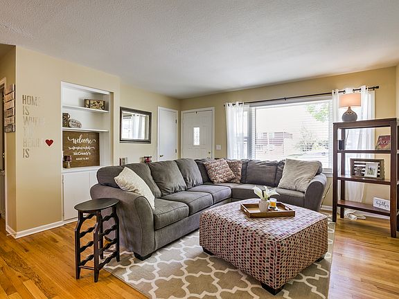 5th image of 3010 S 108th St