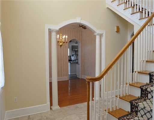 3rd image of 2478 W Shore Dr