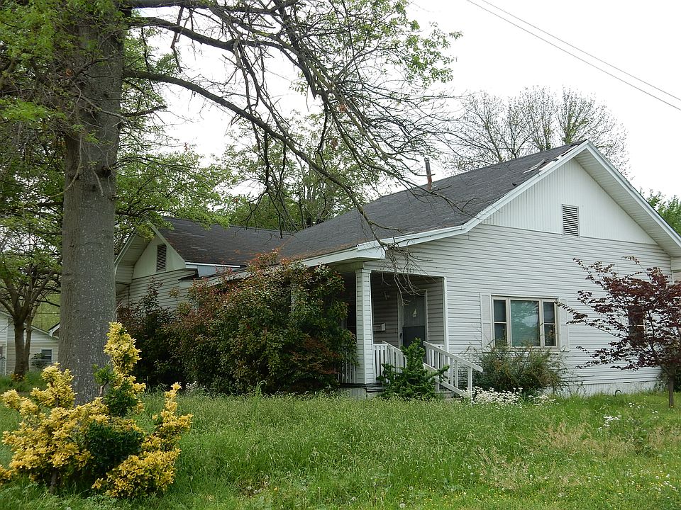 2nd image of 511 S 5th St