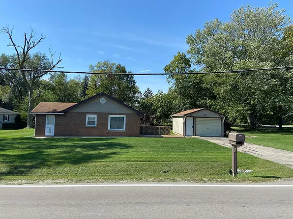 2938 Sportsman Club Rd, Bourbonnais, IL 60914