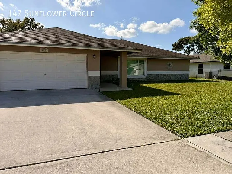 147 Sunflower Cir — Photo 1