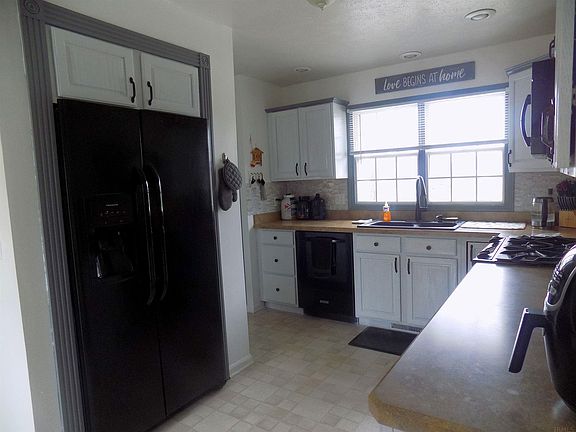 5th image of 53883 Sunnybrook Ln