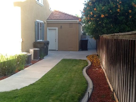 2nd image of 12286 Clydesdale Dr