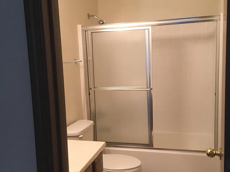 905 Trenton Dr — Photo 5