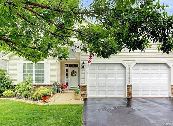 2nd image of 82 Enclave Blvd