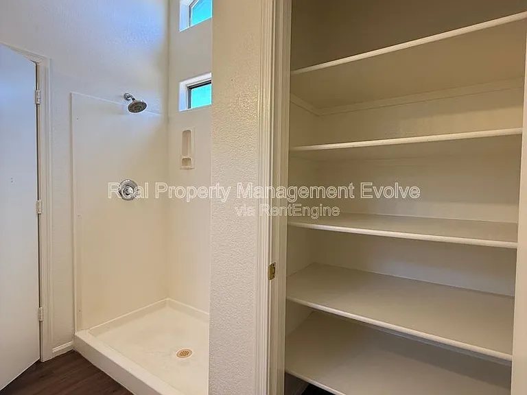 4935 W Ardmore Rd — Photo 15