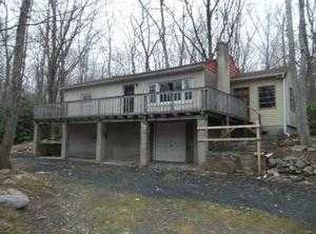 1814 Bluegrass Ln, Effort, PA 18330