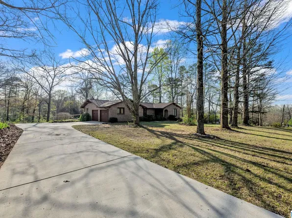 65 Forest Trl, Warrior, AL 35180