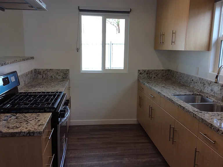231 W Mayfair Ave #231 — Photo 7