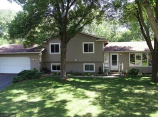 2860 Zanzibar Ln N, Plymouth, MN 55447