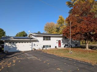 2042 Kenneth Dr, Freeport, IL 61032