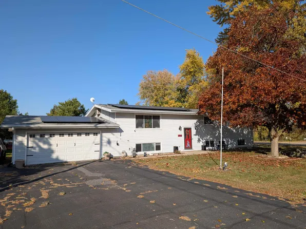 2042 Kenneth Dr, Freeport, IL 61032