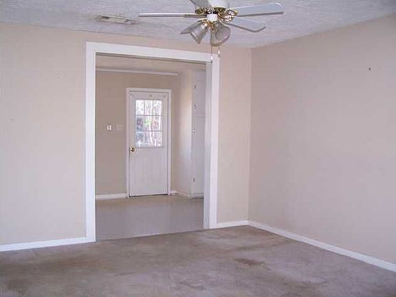 2nd image of 121 Starlight Dr