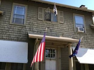 19 Cherry St, Holyoke, MA 01040