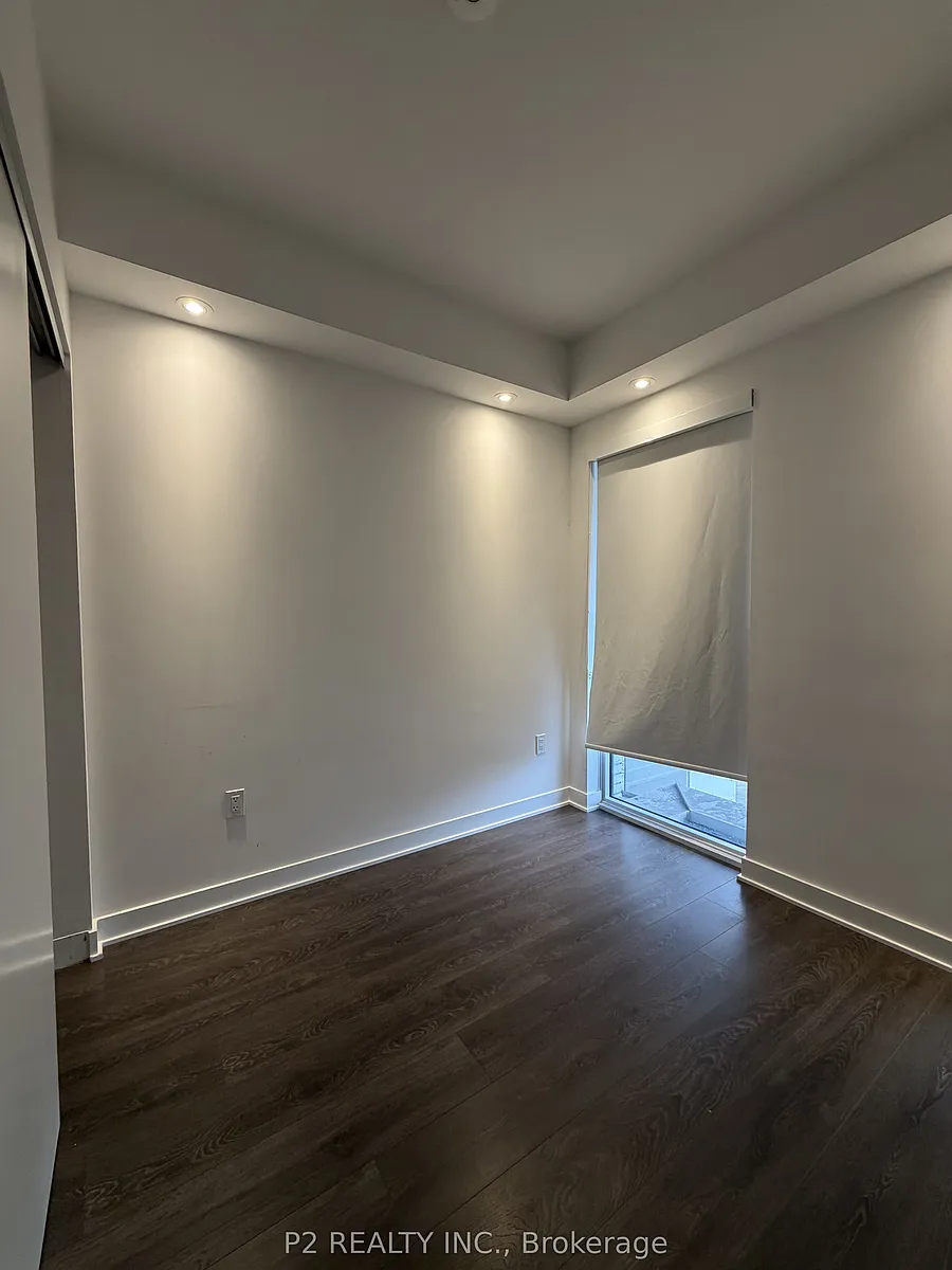 Building Photo - 36 Zorra St #207