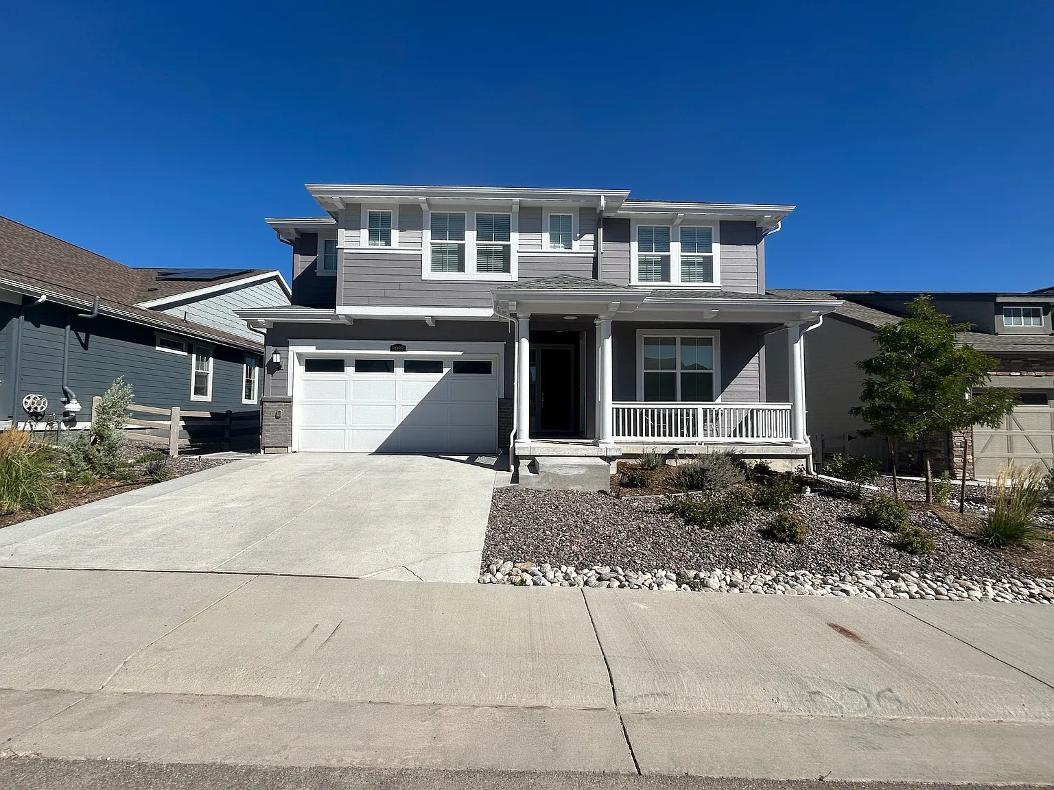 3 bed, 2.5 bath, 2324 sqft, $3,600 — Photo 1