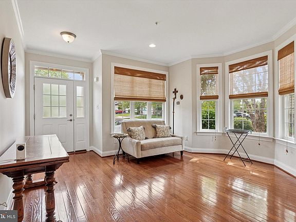 2nd image of 3194 Brookside Dr