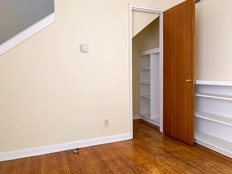 2 Bedroom with Hardwood Floors — Photo 20