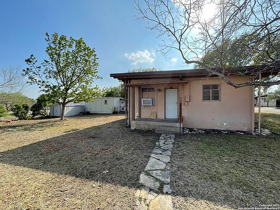3rd image of 101 Chandler Ave