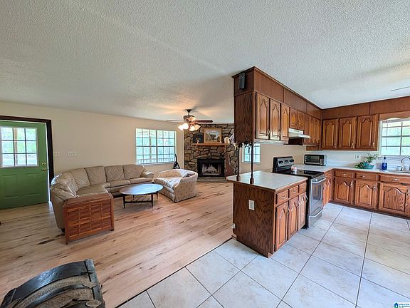 5th image of 298 Barnes Rd