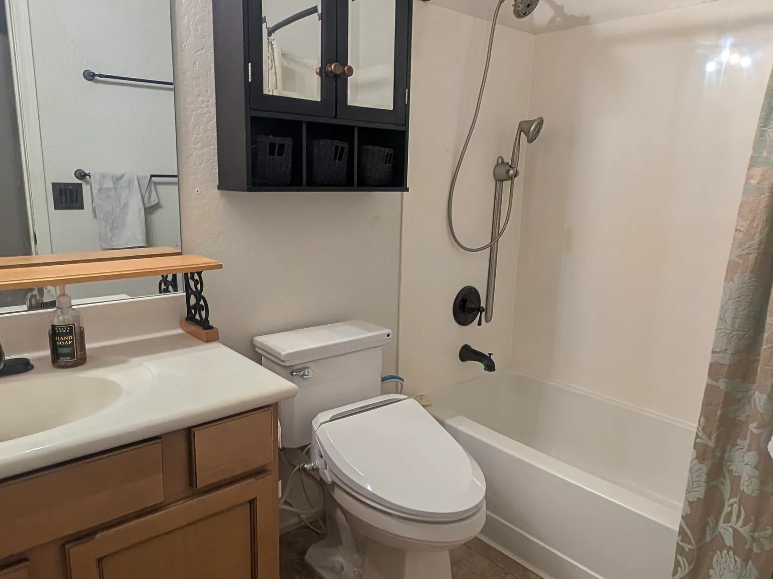 3 bed, 2155 sqft, $1,600 — Photo 2