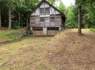 16 Maple Ln, East Berne, NY 12059