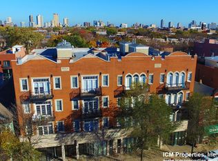 2524 N Southport Ave #2F, Chicago, IL 60614