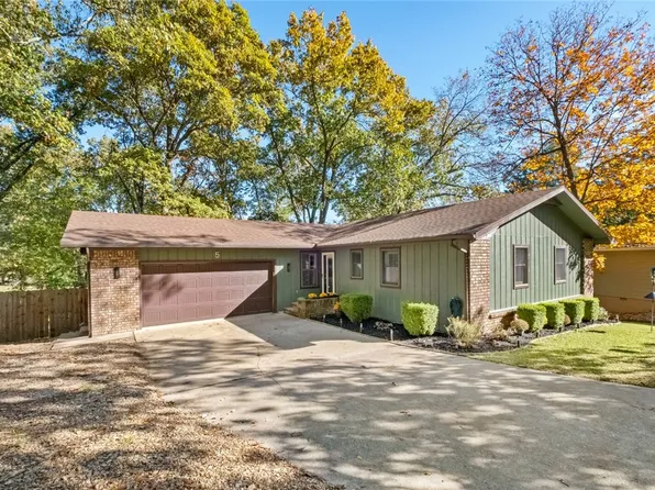 5 Matlock Cir, Bella Vista, AR 72715