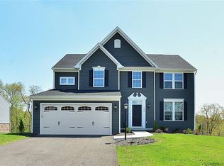 220 Overlook Dr, Pittsburgh, PA 15237