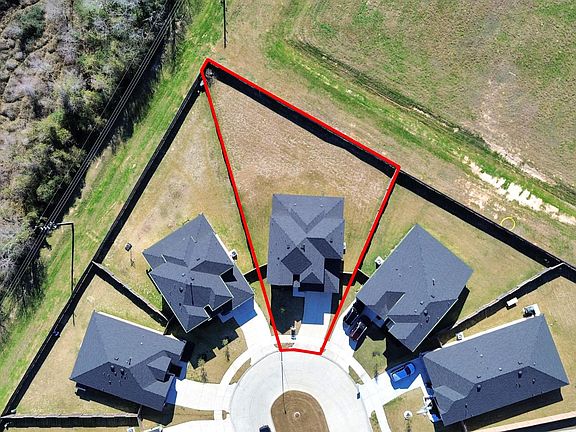 5th image of 28603 Crowley Ct