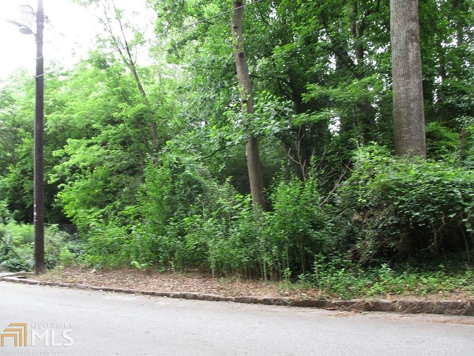 2nd image of 3335 Burk Dr
