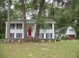 51 Wallace Rd, Beaufort, SC 29907