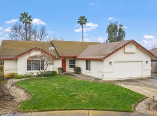 2237 Darsha Ln, Redding, CA 96003