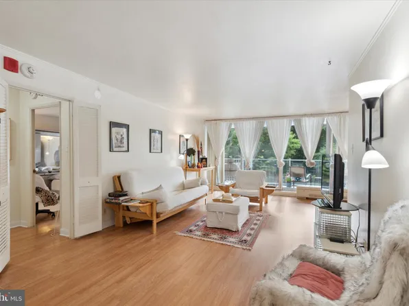 3900 Ford Rd APT 3G, Philadelphia, PA 19131
