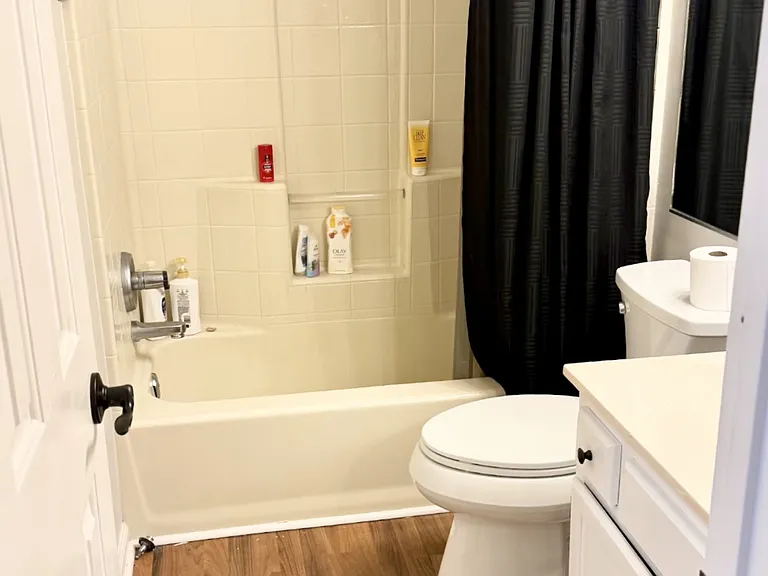 842 S Lake Cir #1 — Photo 11