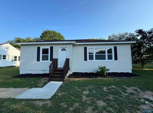 720 North St, Moulton, AL 35650