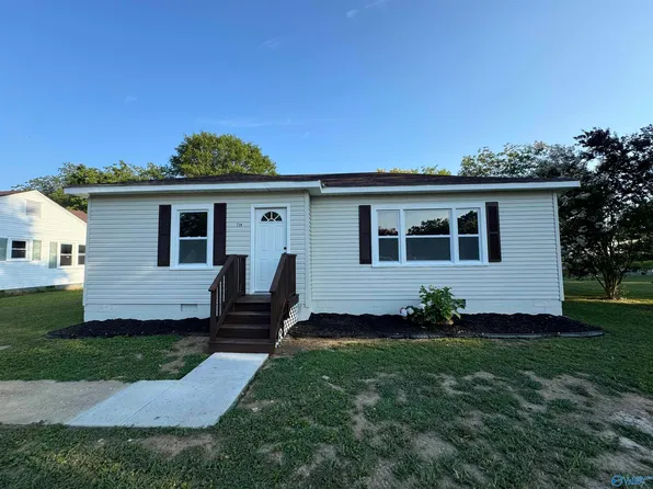 720 North St, Moulton, AL 35650