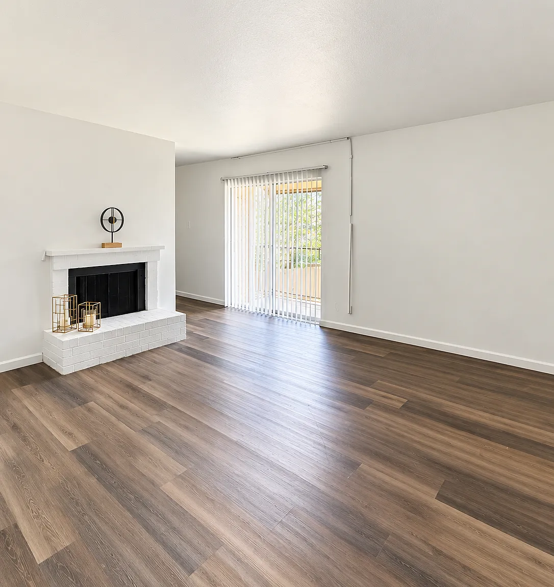 4700 Boulder Dr — Photo 4