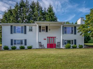 344 Heritage Dr, Bristol, VA 24201