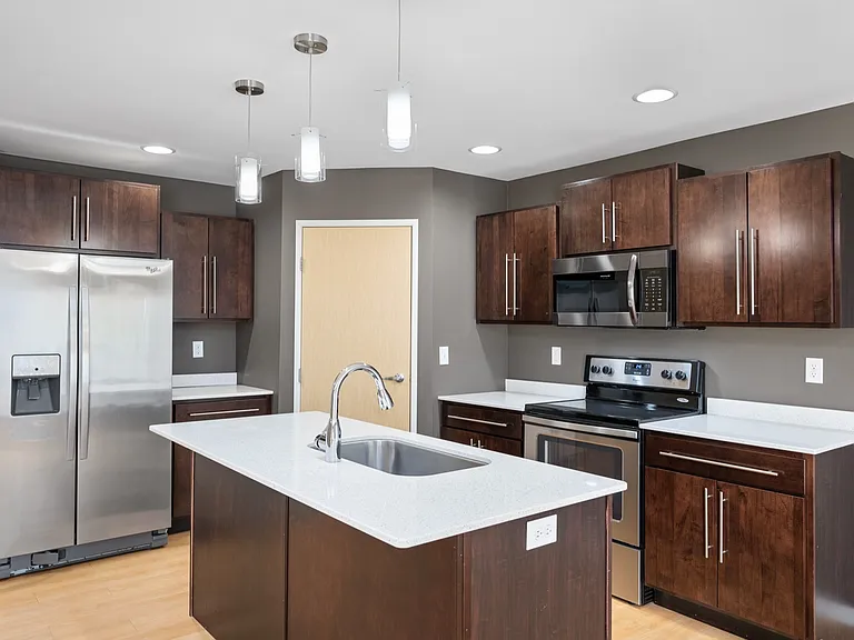 4. Agassiz B - Kitchen 4. Agassiz B - Kitchen