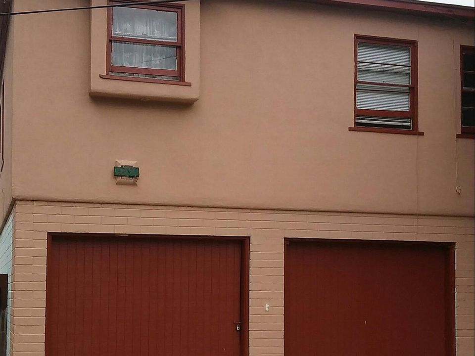 1st image of 1295 W 31st St