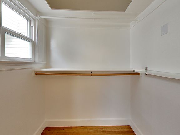 5th image of 1050 Pine St