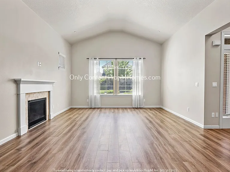 10365 SW Lisbon St — Photo 3