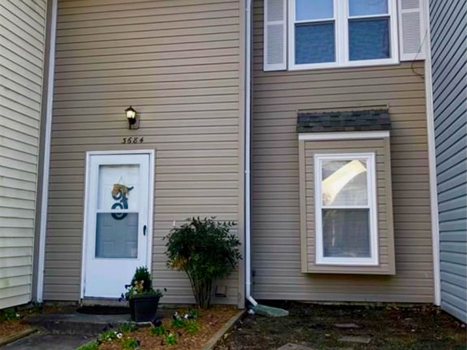 1st image of 3684 Windmill Dr