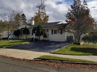 13 Barrier Dr, Hazlet, NJ 07730